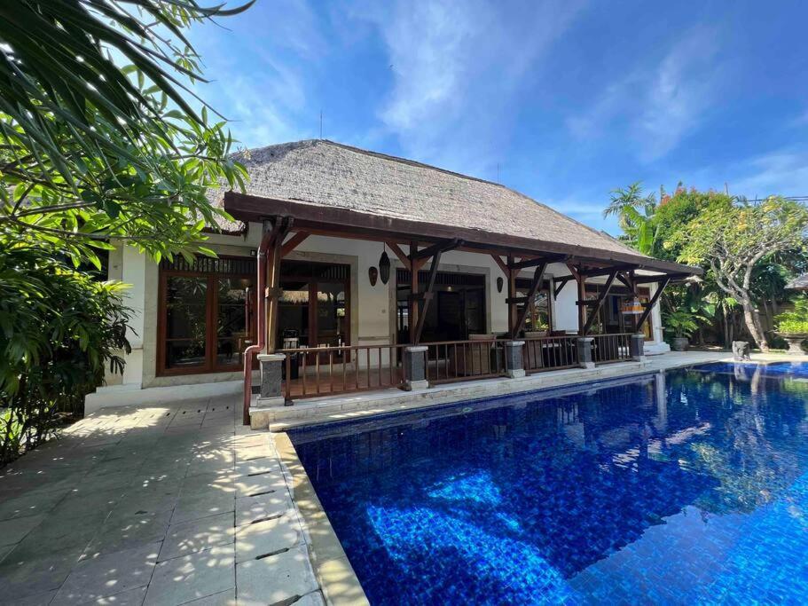 Bali Berg Villa, Sanur Экстерьер фото